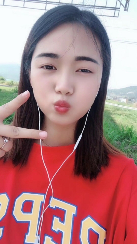深拥必定温暖的第一张照片--闽南相亲网