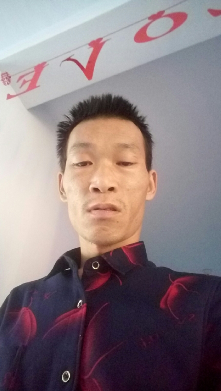 向阳的第一张照片--闽南相亲网