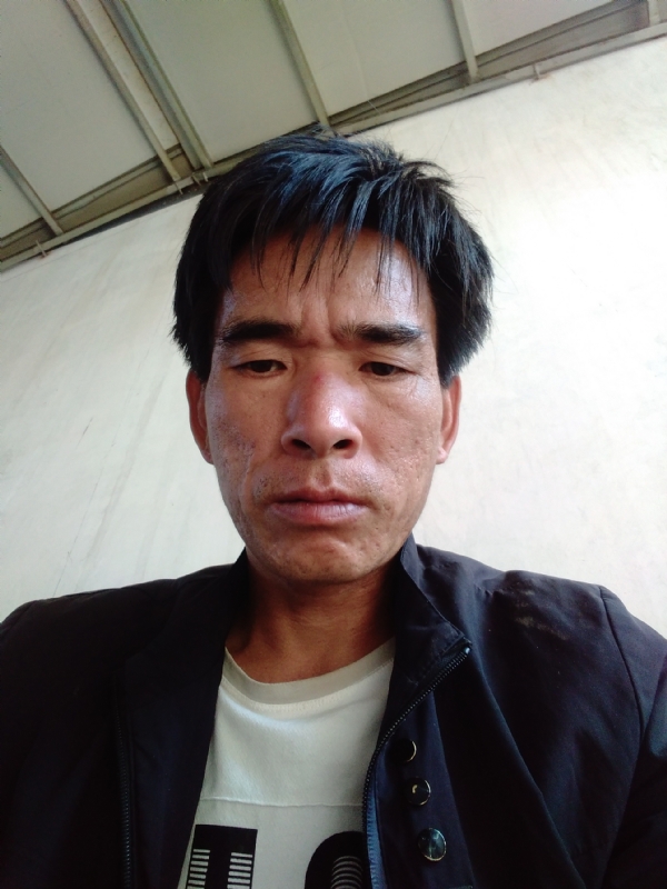 项斌的第一张照片--闽南相亲网