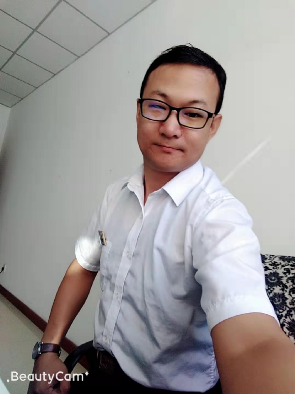 小飞的第一张照片--闽南相亲网