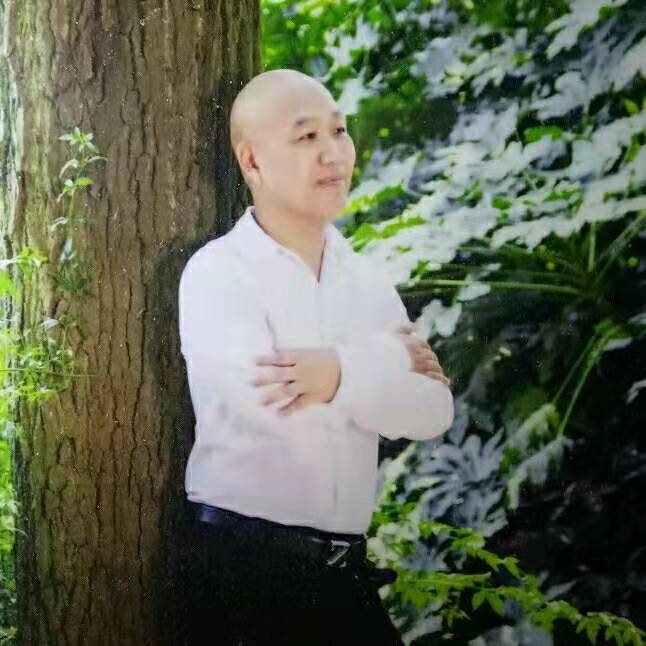 郑鑫牵手的第一张照片--闽南相亲网