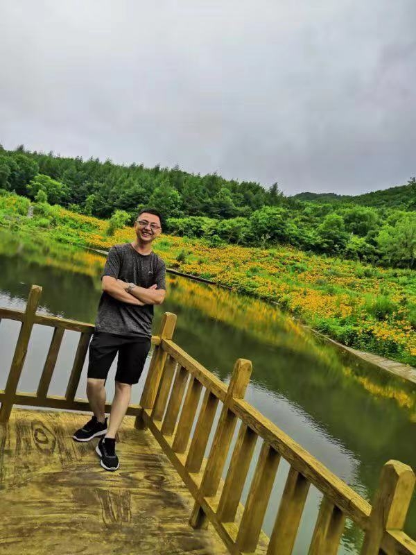 正能量的第三张照片--闽南相亲网