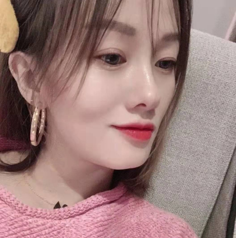 微醺的笑容的第一张照片--闽南相亲网
