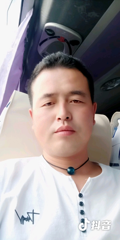 瞬间被爱上的第一张照片--闽南相亲网
