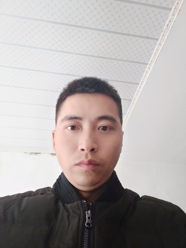 远望星空的第一张照片--闽南相亲网