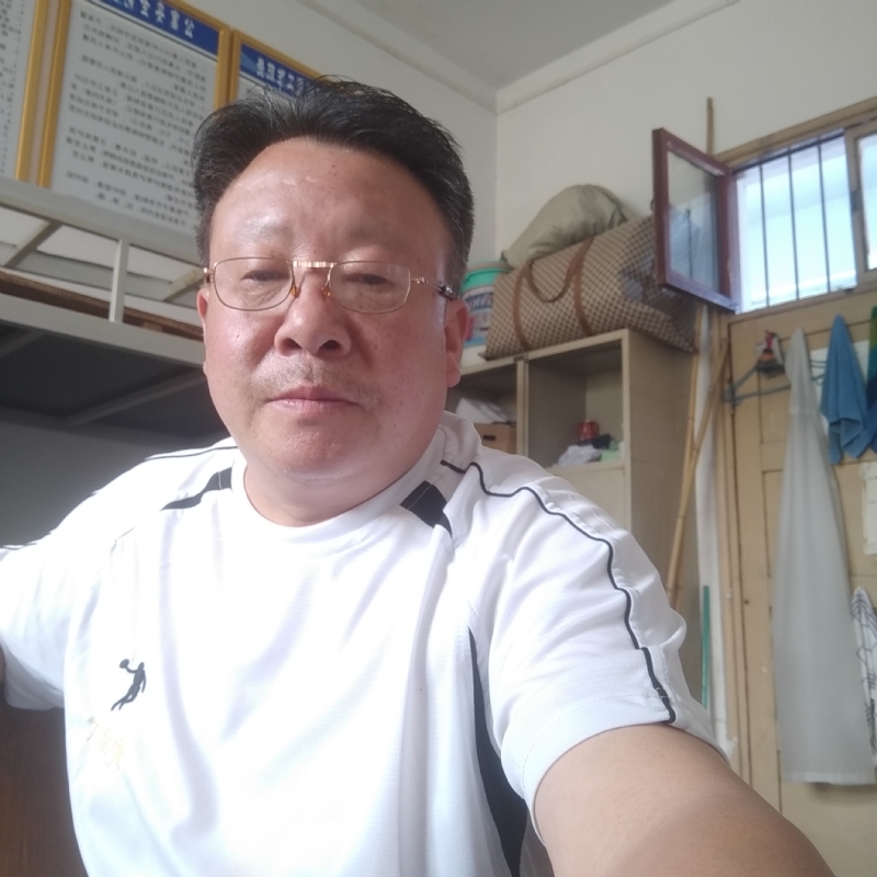 咣次次的第一张照片--闽南相亲网