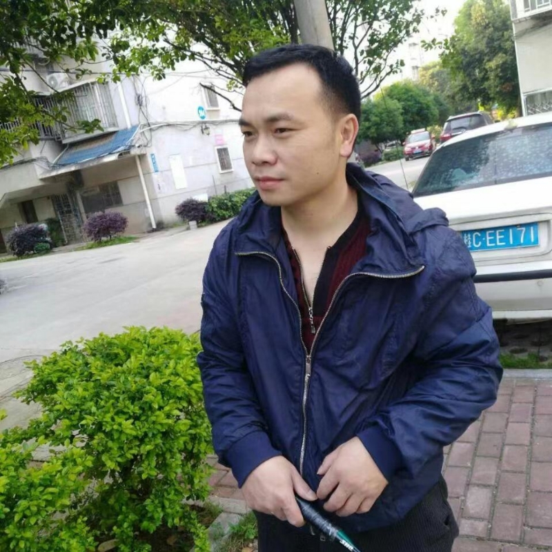 灰色足迹的第一张照片--闽南相亲网