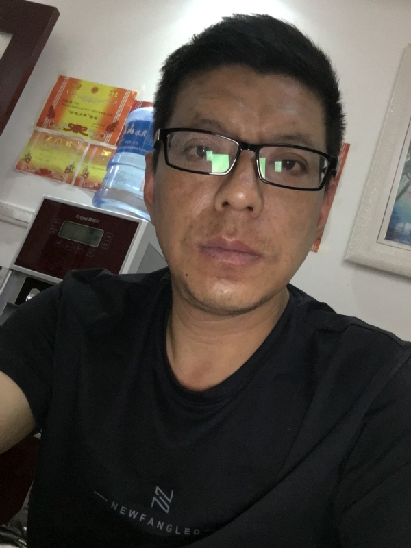 牵手的第三张照片--闽南相亲网