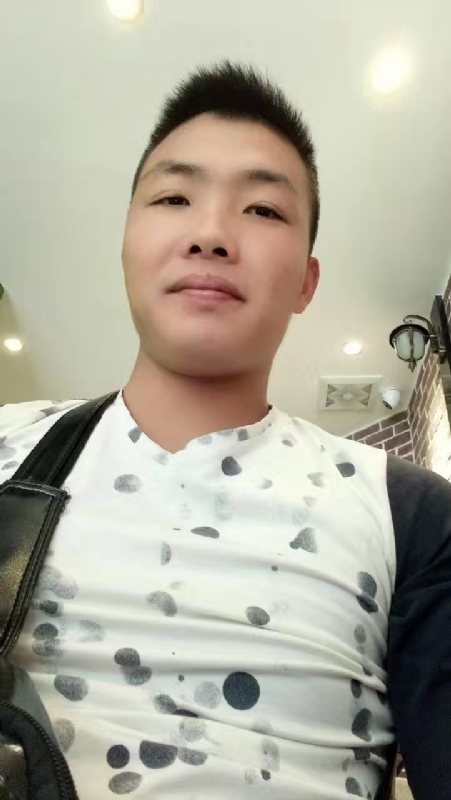 吃生蚝的小乖乖的第一张照片--闽南相亲网