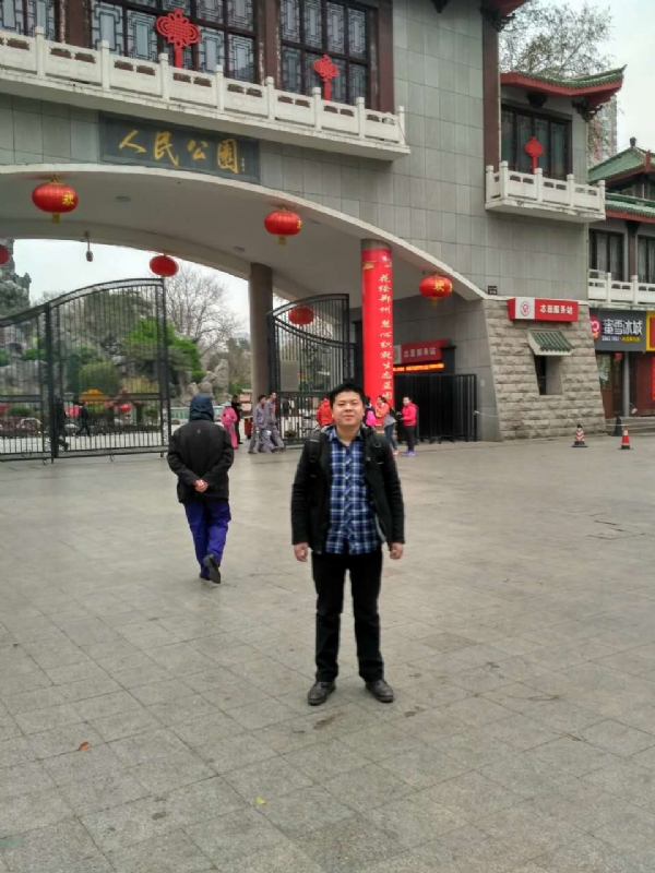 在奋斗的第一张照片--闽南相亲网