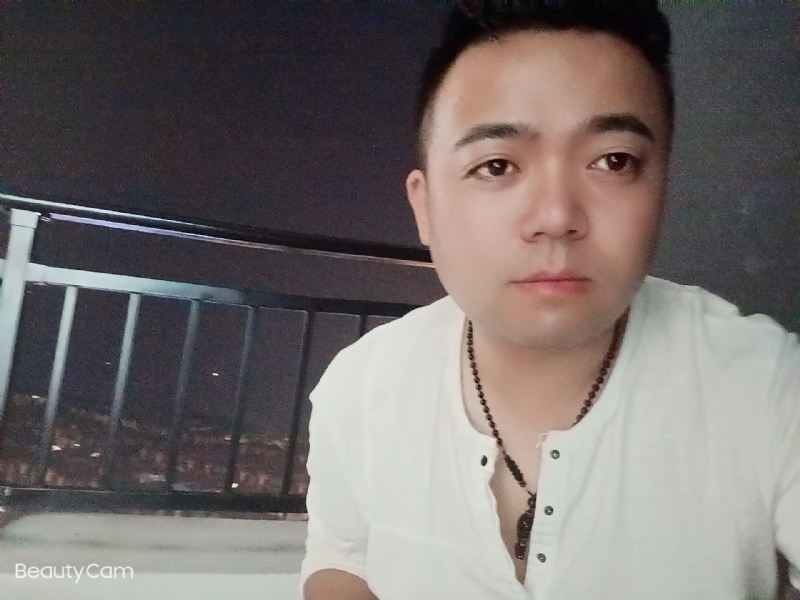 可么嗯哼的第一张照片--闽南相亲网