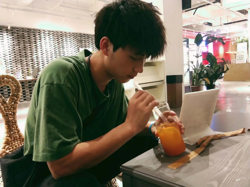 一花一世界的第二张照片--闽南相亲网