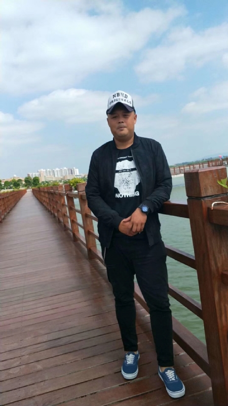 人生如戏的第二张照片--闽南相亲网