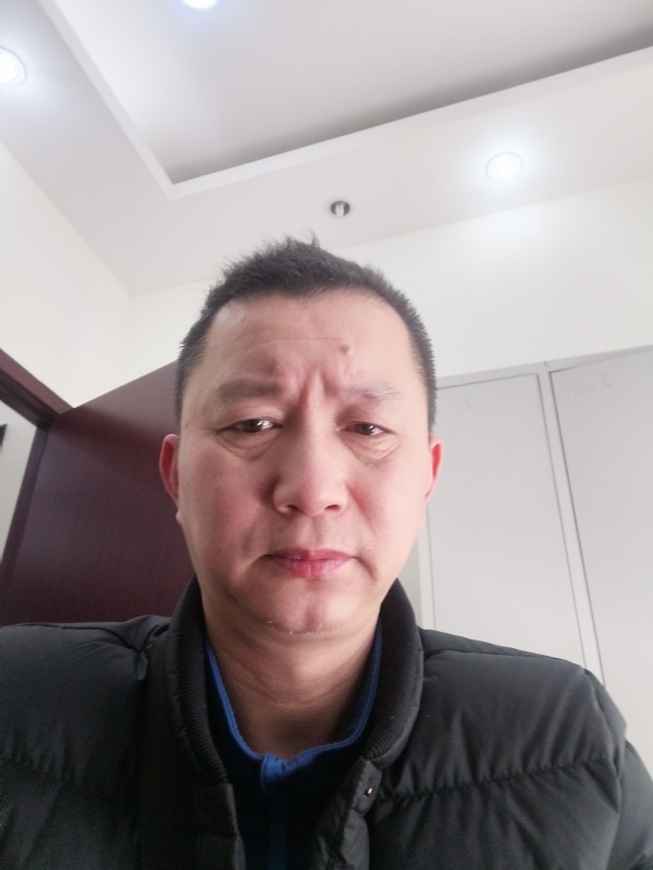 相视而笑的第一张照片--闽南相亲网
