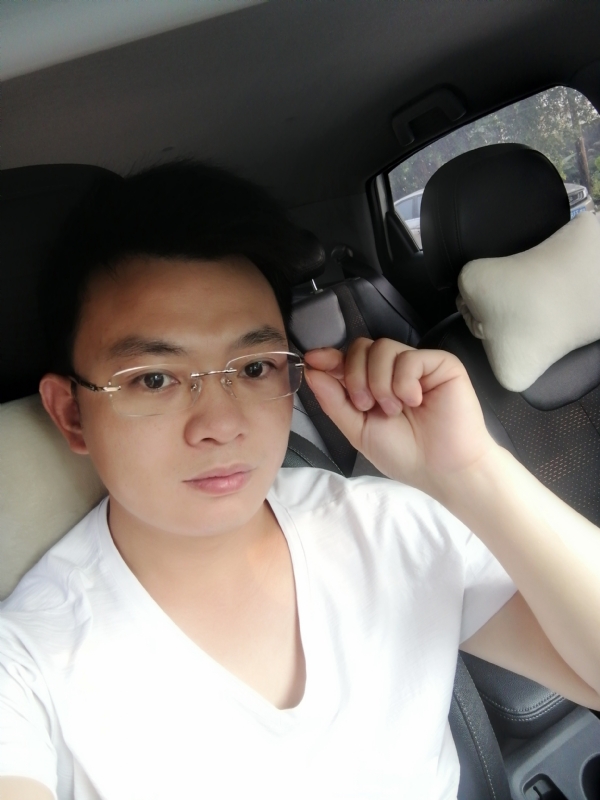 幸福的拥抱的第二张照片--闽南相亲网
