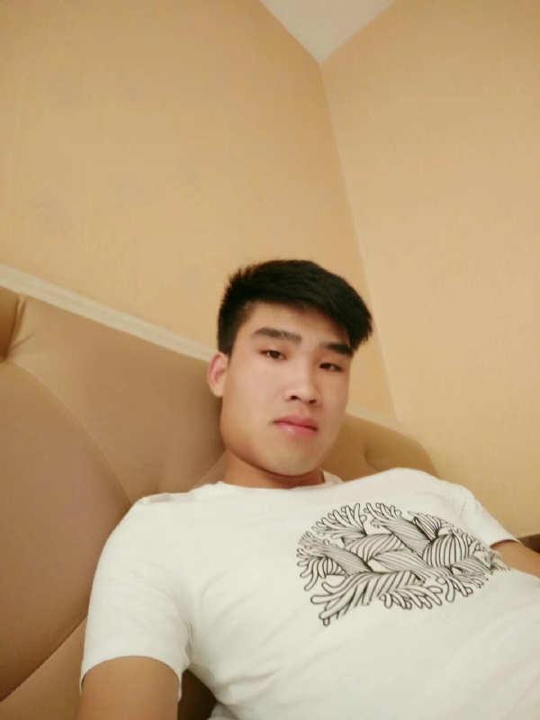谁不曾孤单上路的第二张照片--闽南相亲网