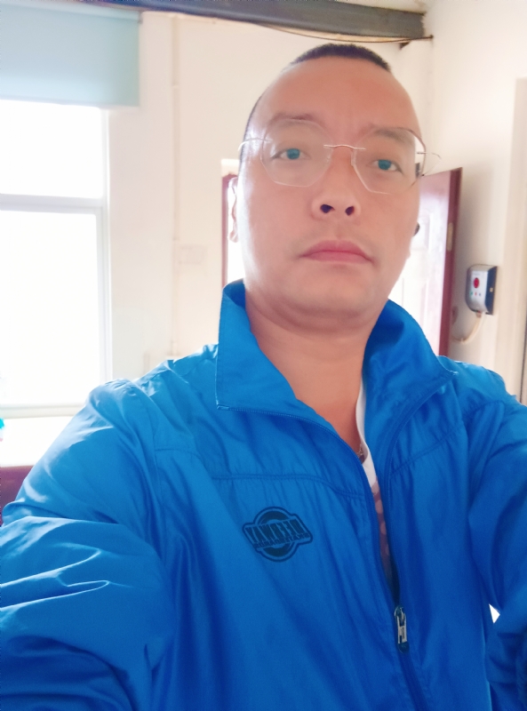 通海混混的第一张照片--闽南相亲网