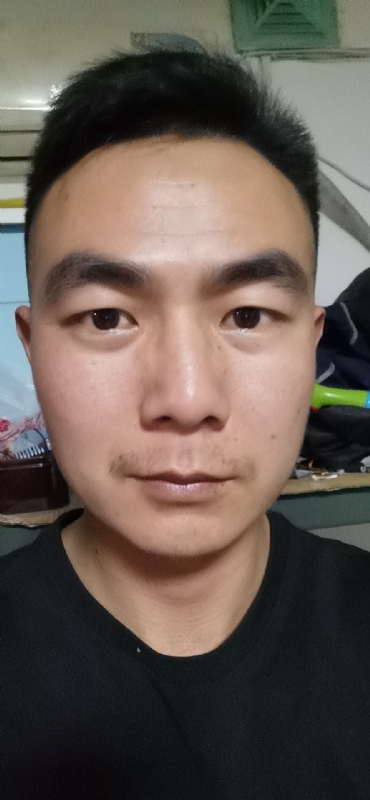 朴实无华的第三张照片--闽南相亲网