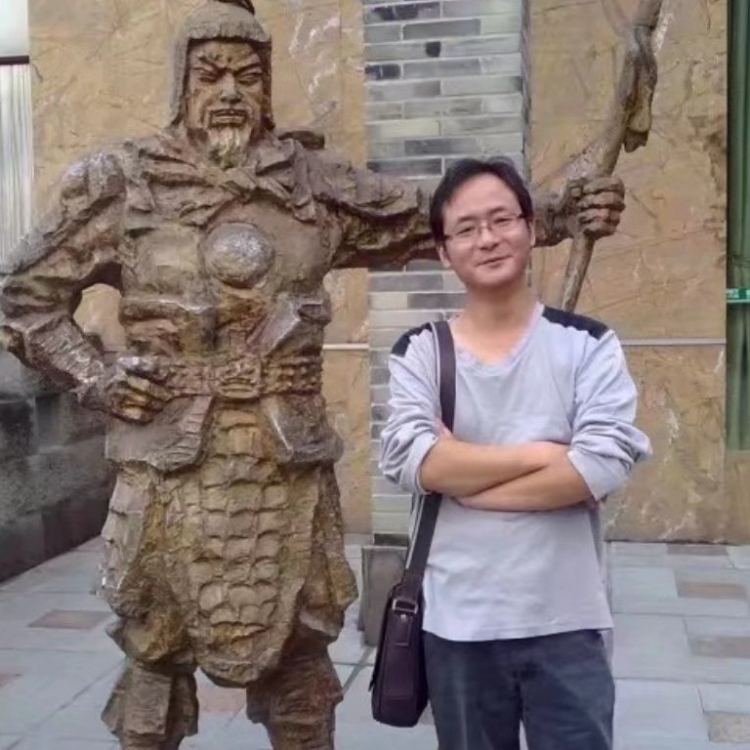 孤狼的第三张照片--闽南相亲网