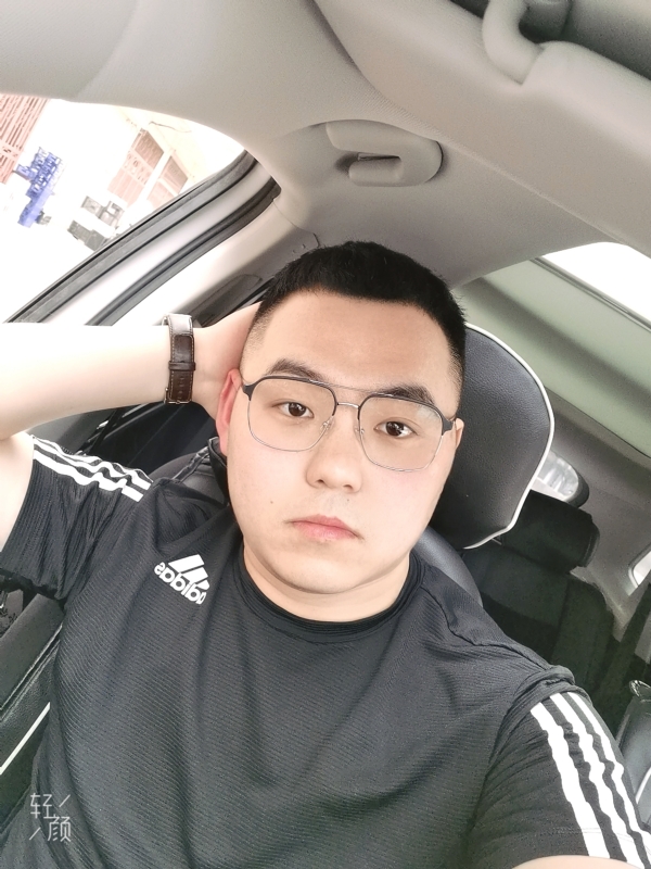 海阔天空的第一张照片--闽南相亲网
