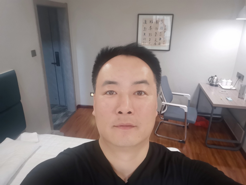 莫待花落空折枝的第一张照片--闽南相亲网