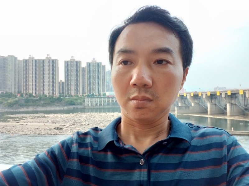 yangguang的第一张照片--闽南相亲网