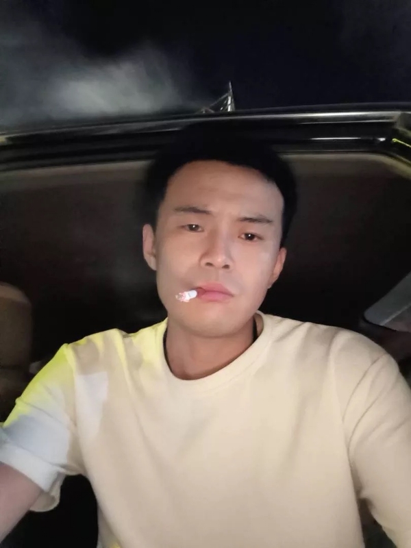 爱睡觉的土拨鼠的第一张照片--闽南相亲网