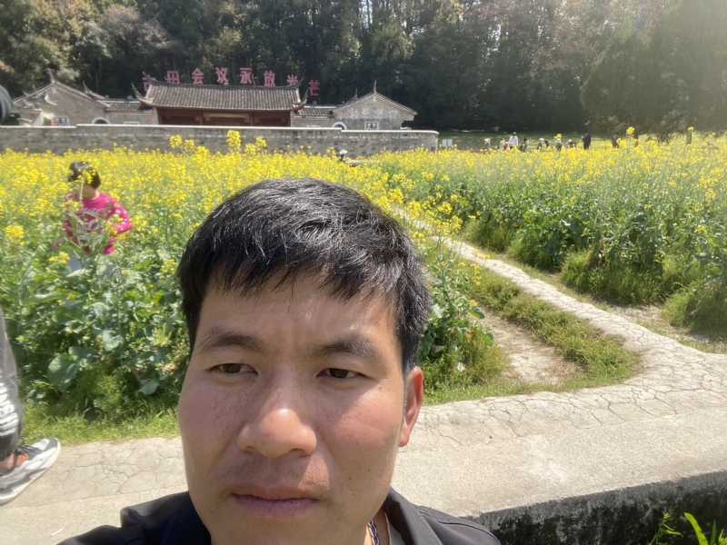 开心的第一张照片--闽南相亲网