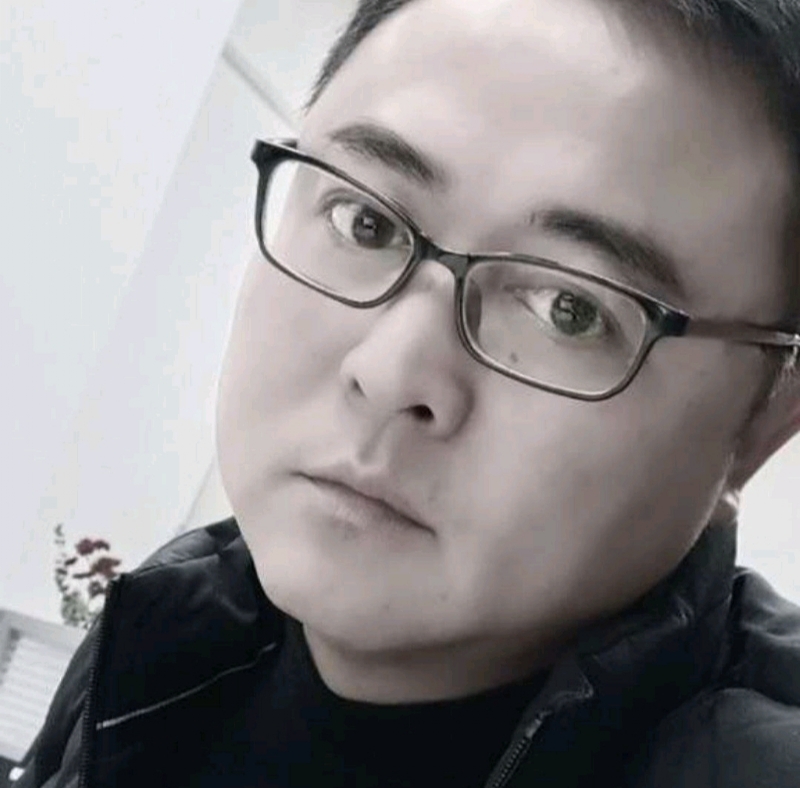 小石头的第二张照片--闽南相亲网