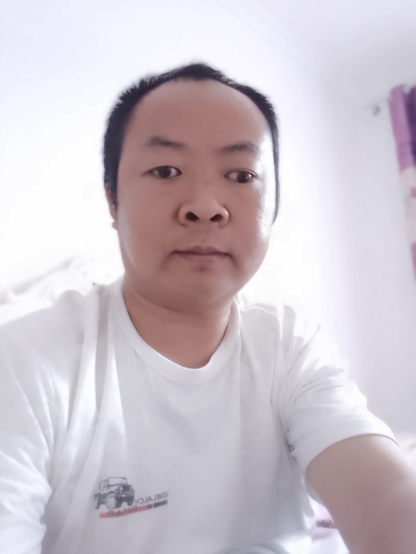 张家小伙子的第四张照片--闽南相亲网