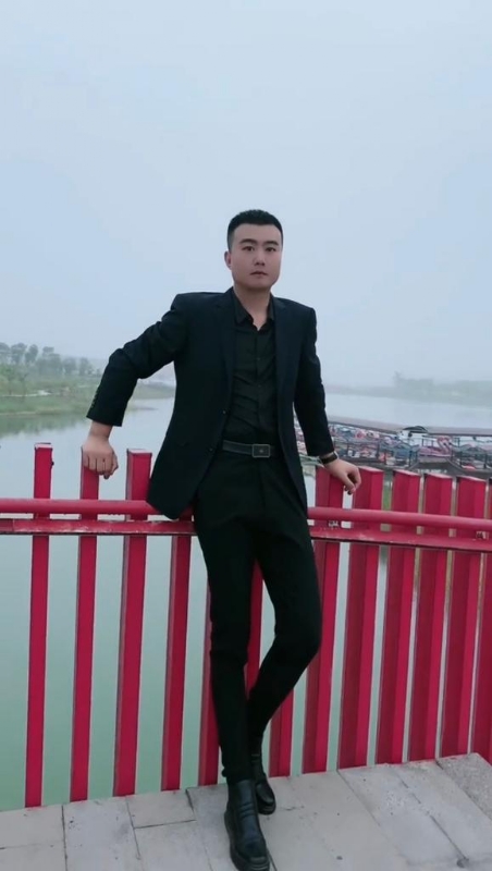 Albert的第一张照片--闽南相亲网