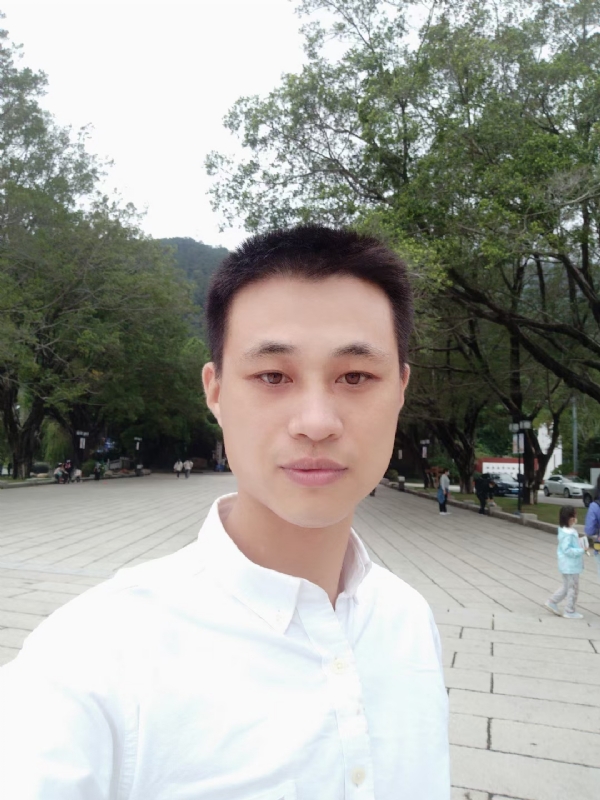 xu的第一张照片--闽南相亲网