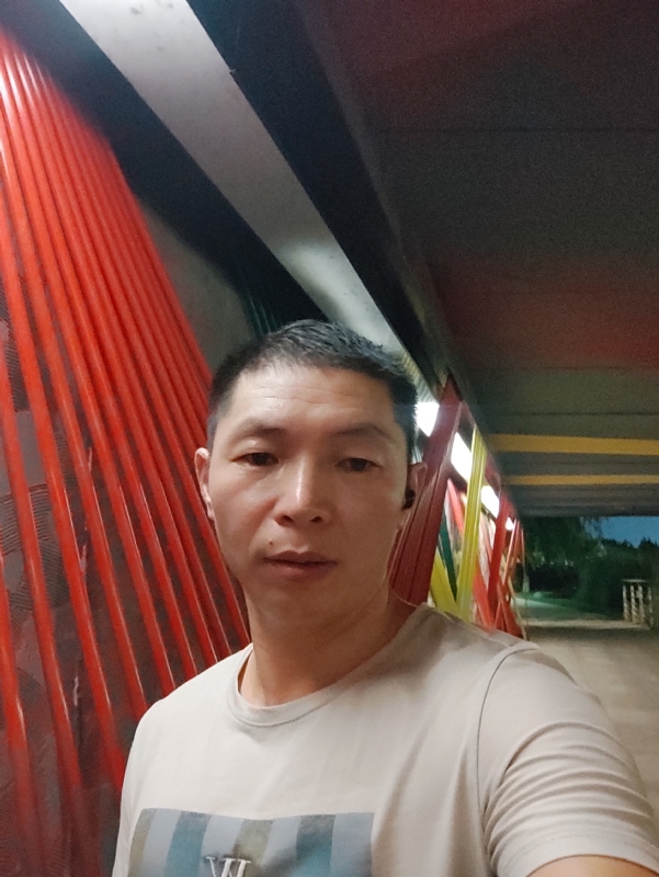 夜猫的第一张照片--闽南相亲网