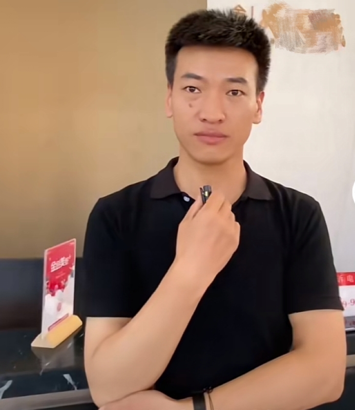一杯梁白开的第一张照片--闽南相亲网
