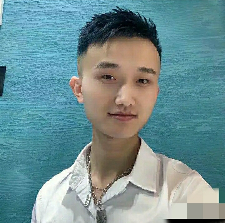 小哥哥的第一张照片--闽南相亲网