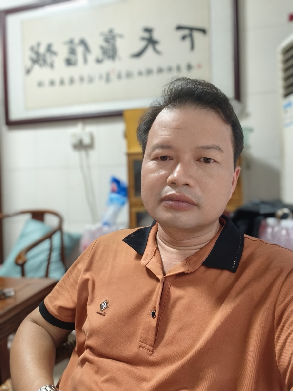 自强不息的第一张照片--闽南相亲网