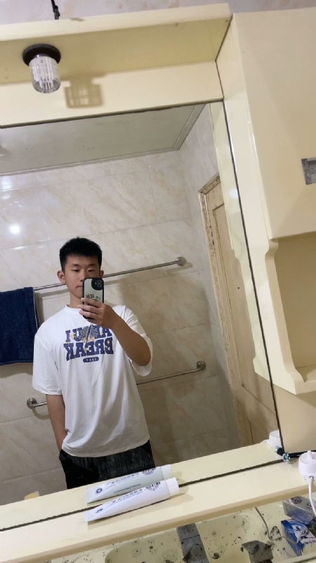 哈哈的第一张照片--闽南相亲网